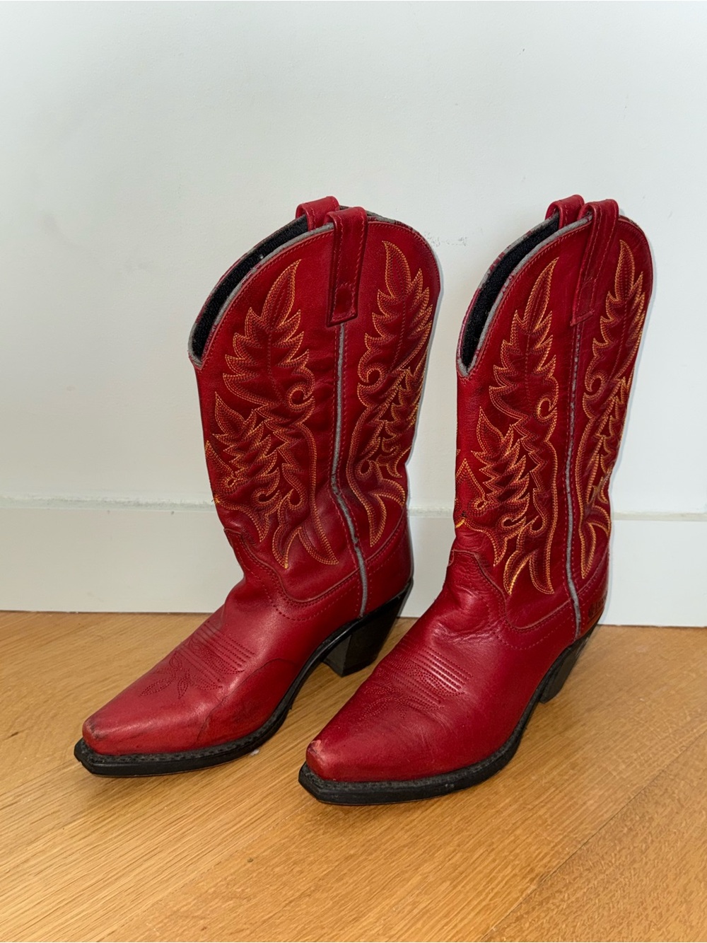 Laredo Red Western Cowboy Boots with Embroidered Shaft - Picture 4 of 5